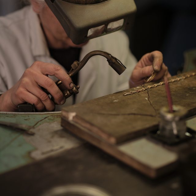 portrait, photographe nice, atelier, bijoux, artisan, frenchriviera, photographe cote d'azur